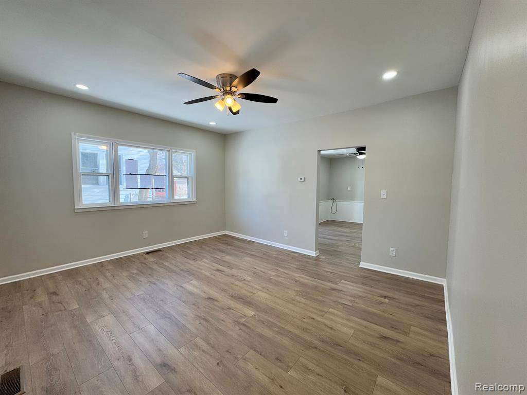 Mt. Clemens, MI 48043,20 4TH Street