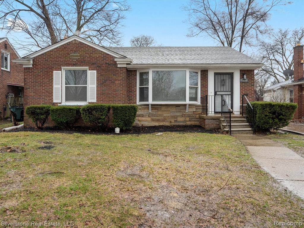 Oak Park, MI 48237,13181 ROSEMARY Boulevard
