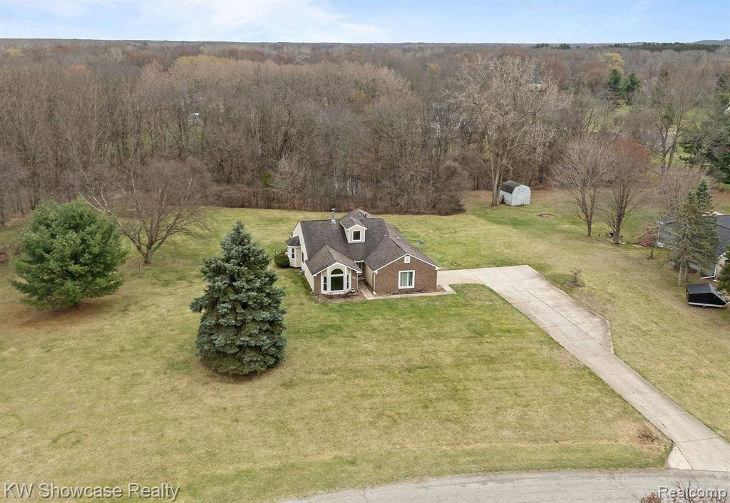White Lake Twp, MI 48386,841 GOLDEN Drive