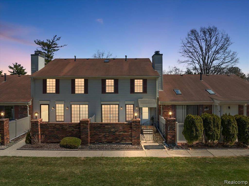 Clinton Twp, MI 48038,38573 GOLFVIEW Drive W 2