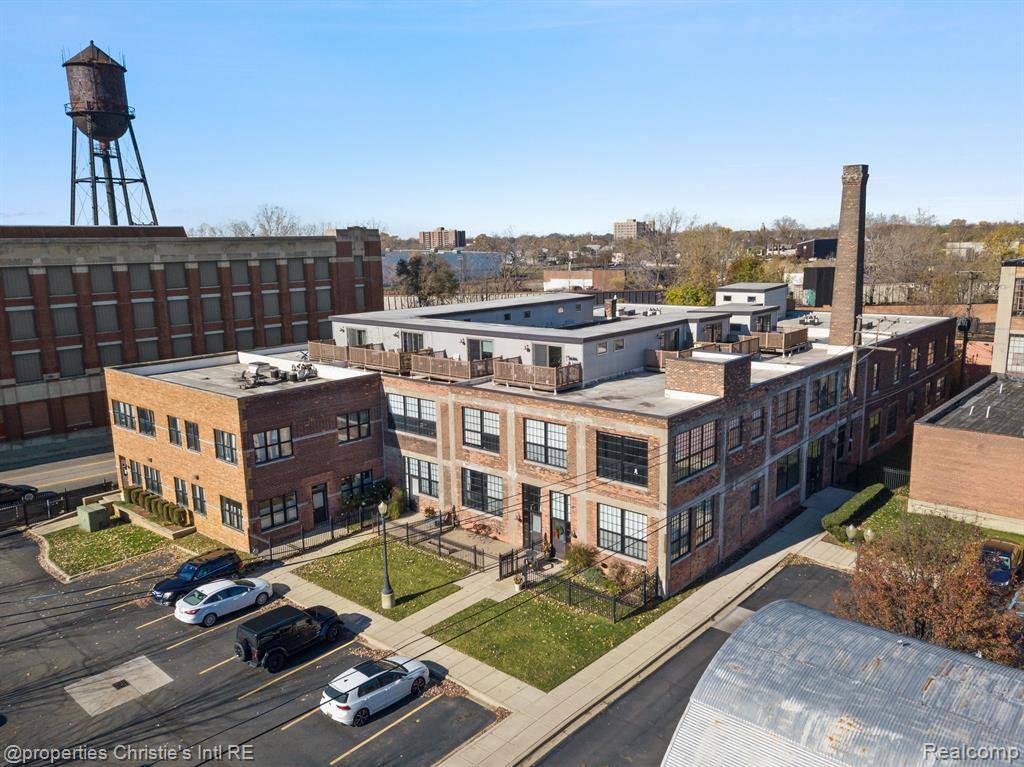 Detroit, MI 48208,5766 TRUMBULL Street 42-215