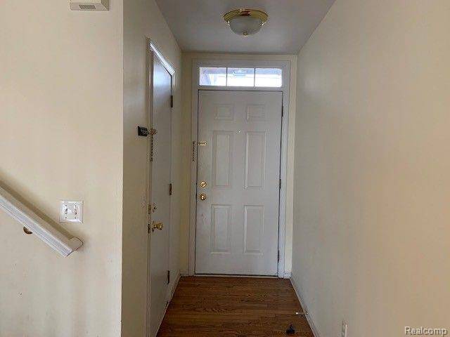 Ann Arbor, MI 48105,2960 BARCLAY WAY