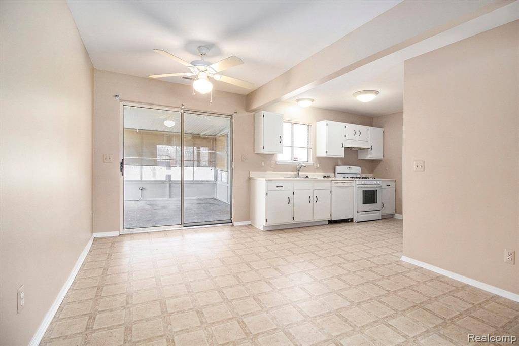 Farmington Hills, MI 48334,28531 GREENING Street