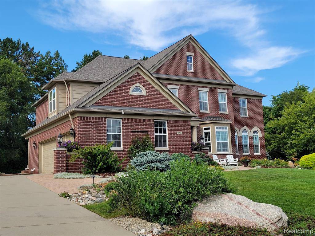 Northville Twp, MI 48168,18744 GRANDE VISTA Drive
