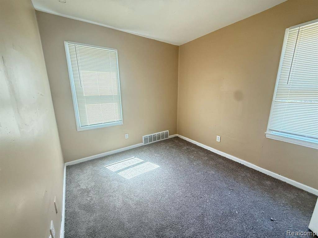 Detroit, MI 48228,8909 PENROD Street