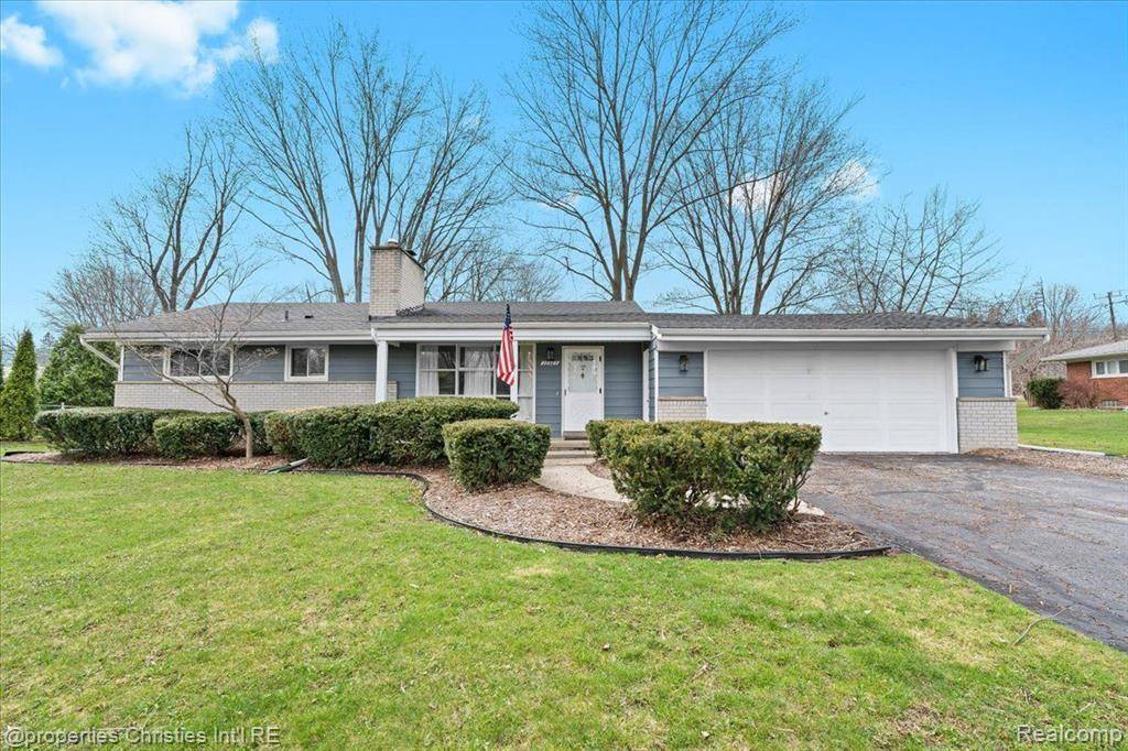 Farmington Hills, MI 48334,28483 KIRKSIDE Lane