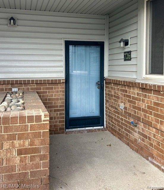 St. Clair Shores, MI 48081,726 CLAIRE POINTE Circle