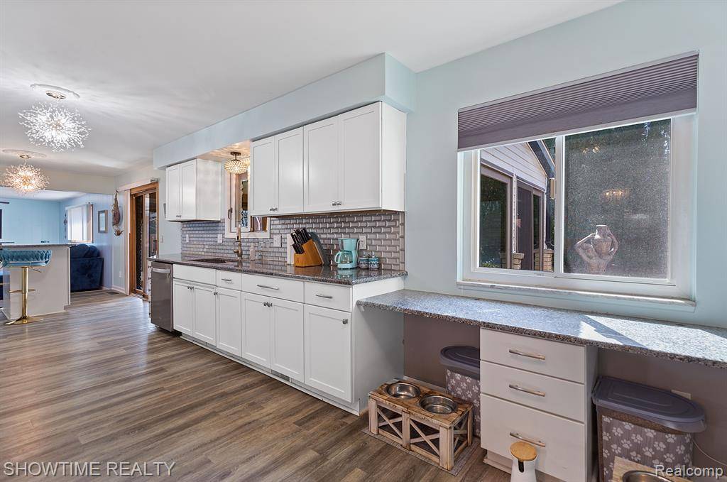 Clinton Twp, MI 48038,17324 MERRYWEATHER Street