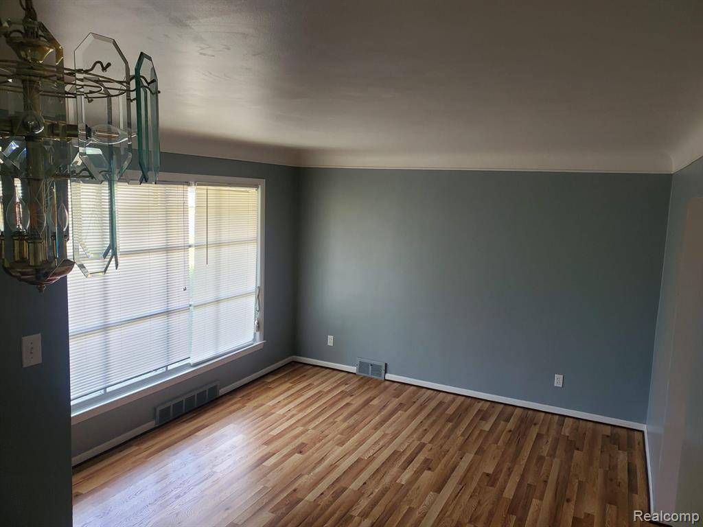 Garden City, MI 48135,6135 INKSTER Road
