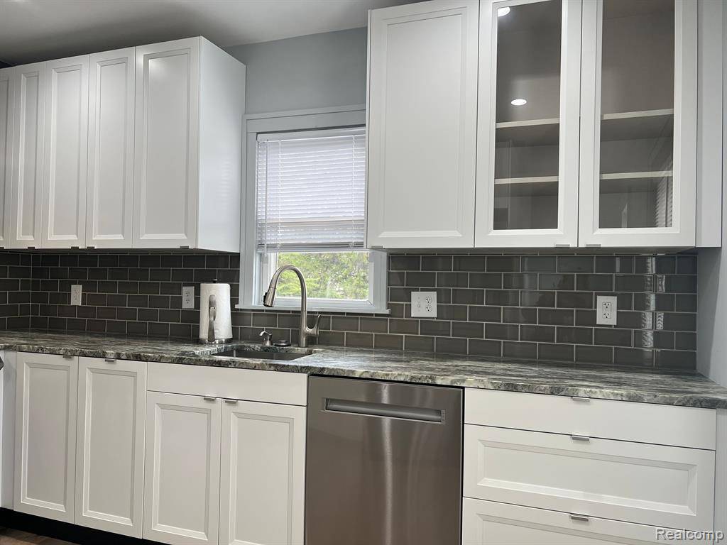 Garden City, MI 48135,29235 HENNEPIN Street