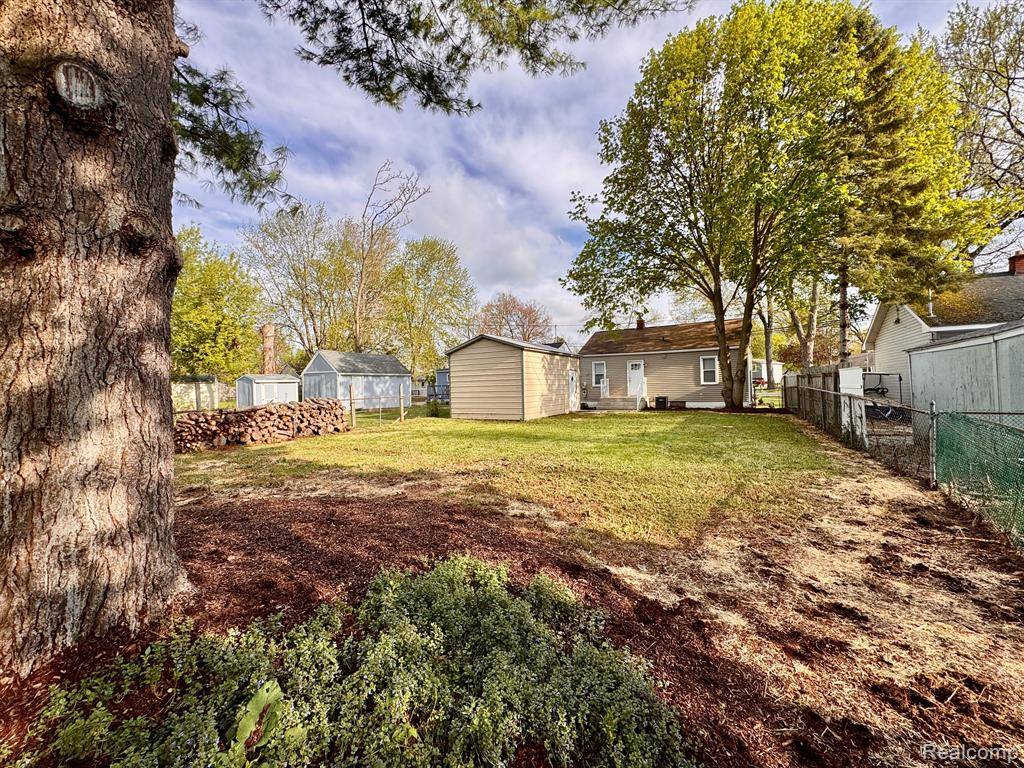 Waterford Twp, MI 48328,3434 Watkins Lake Road