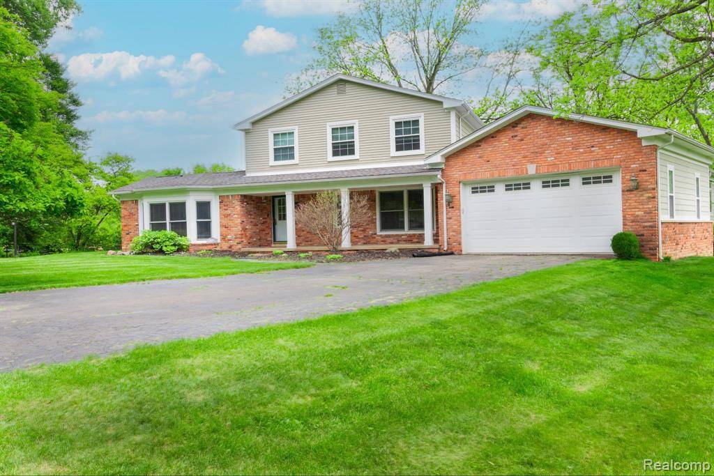 Farmington Hills, MI 48336,25716 RIDGEWOOD Drive