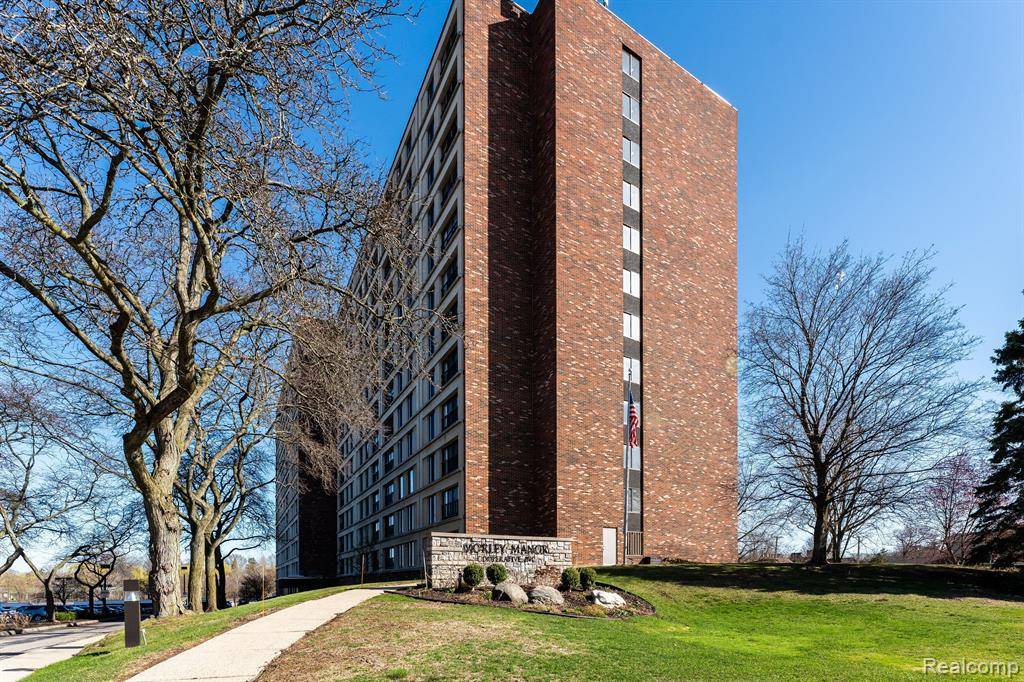 Dearborn, MI 48124,21800 MORLEY Avenue 619