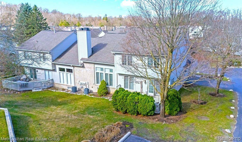 Northville, MI 48168,211 SAINT LAWRENCE Boulevard