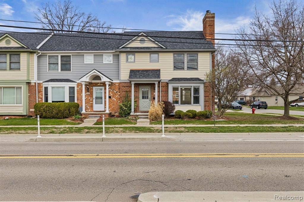 Ferndale, MI 48220,1053 WOODWARD Heights