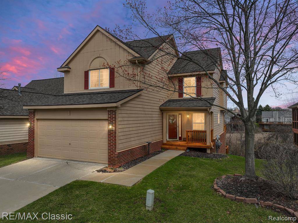 Novi, MI 48377,31052 SILVERDALE Drive