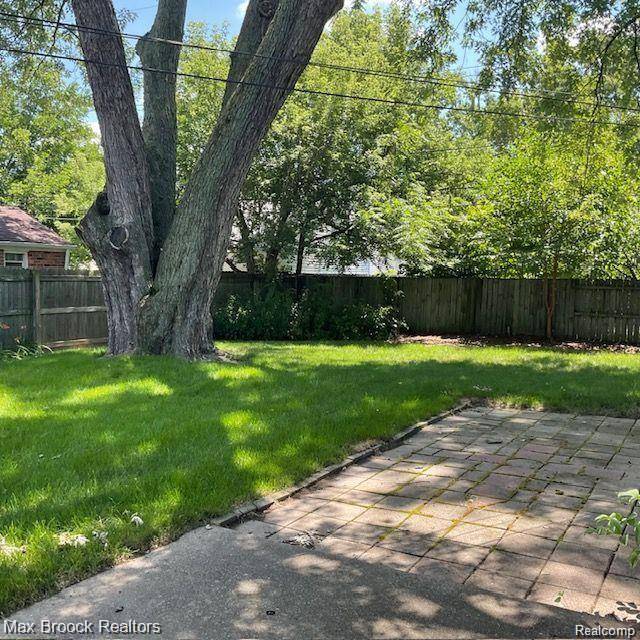 Royal Oak, MI 48073,602 MIDLAND Boulevard