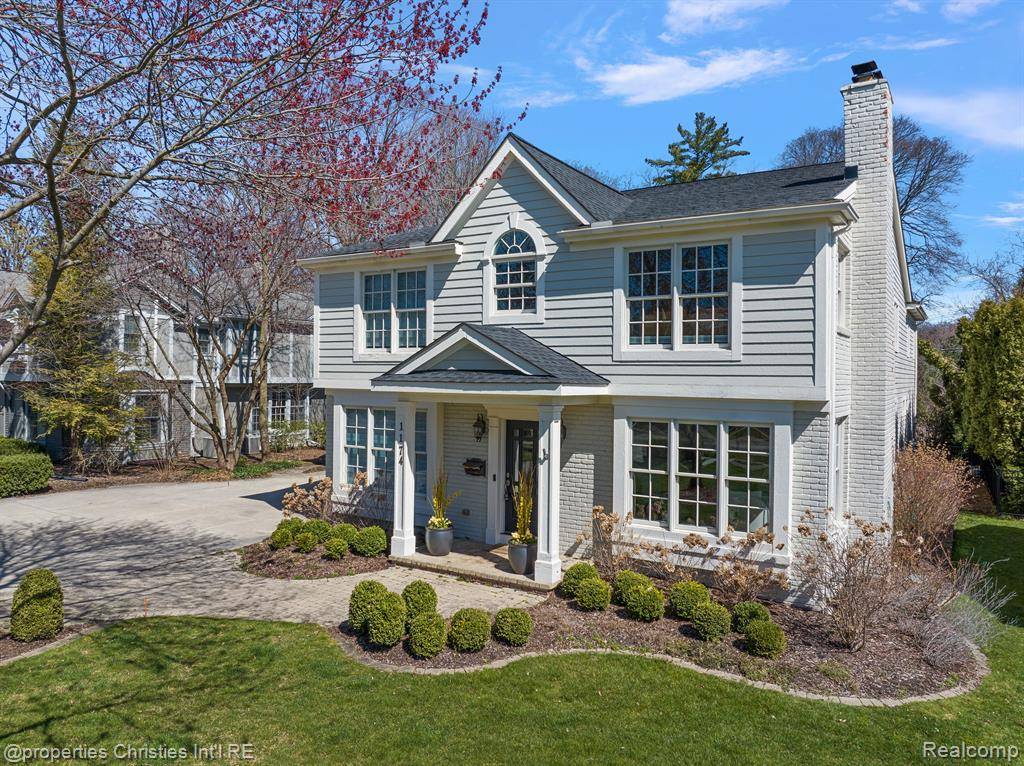 Birmingham, MI 48009,1174 LAKESIDE Drive