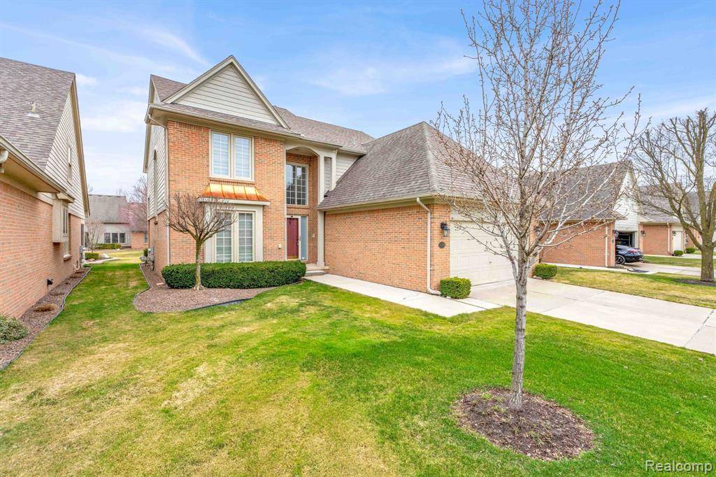 Sterling Heights, MI 48314,43576 INGLENOOK