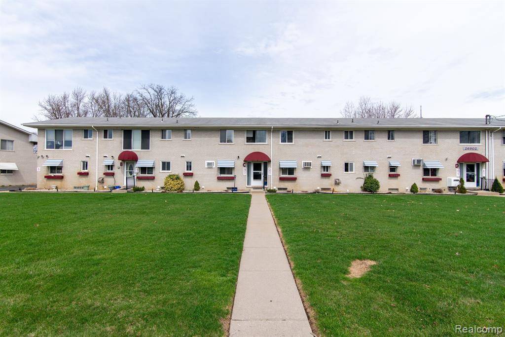 Lyon Twp, MI 48165,26902 SANDY HILL 11