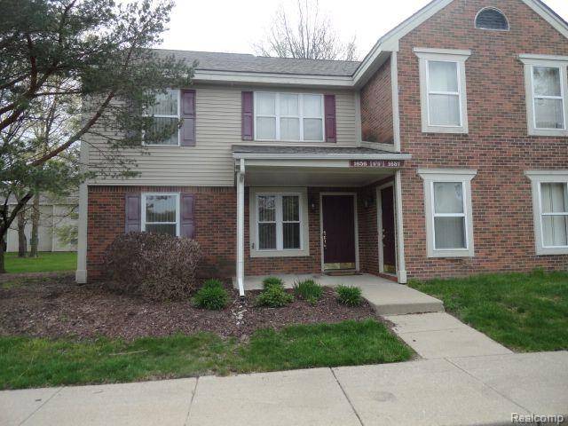 Rochester Hills, MI 48307,1656 EMERSON Circle