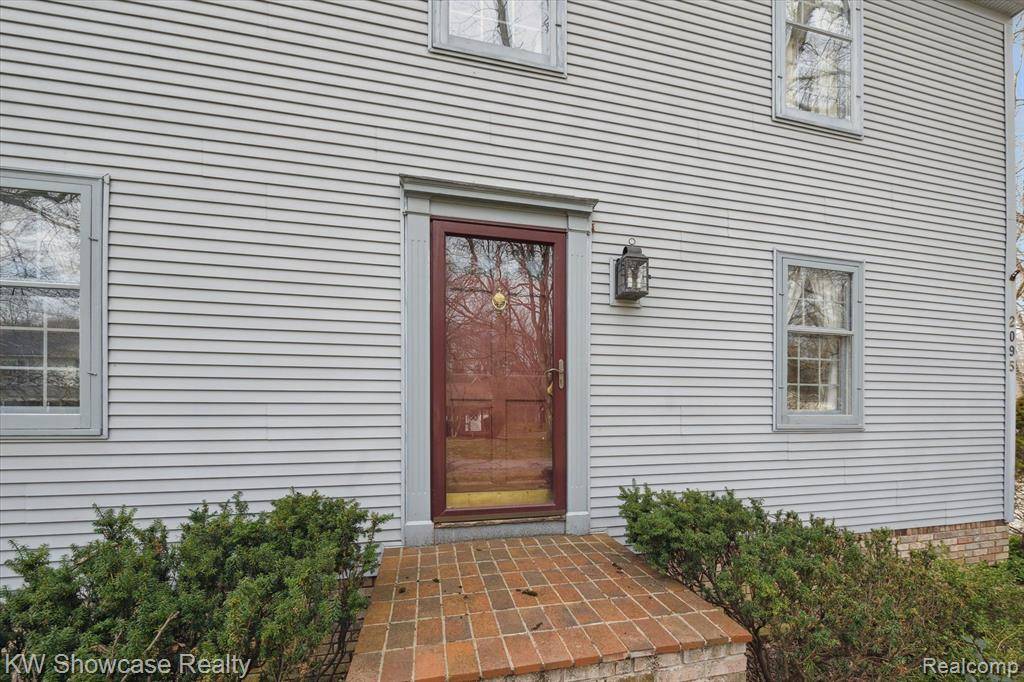 Wixom, MI 48393,2095 E NALONE