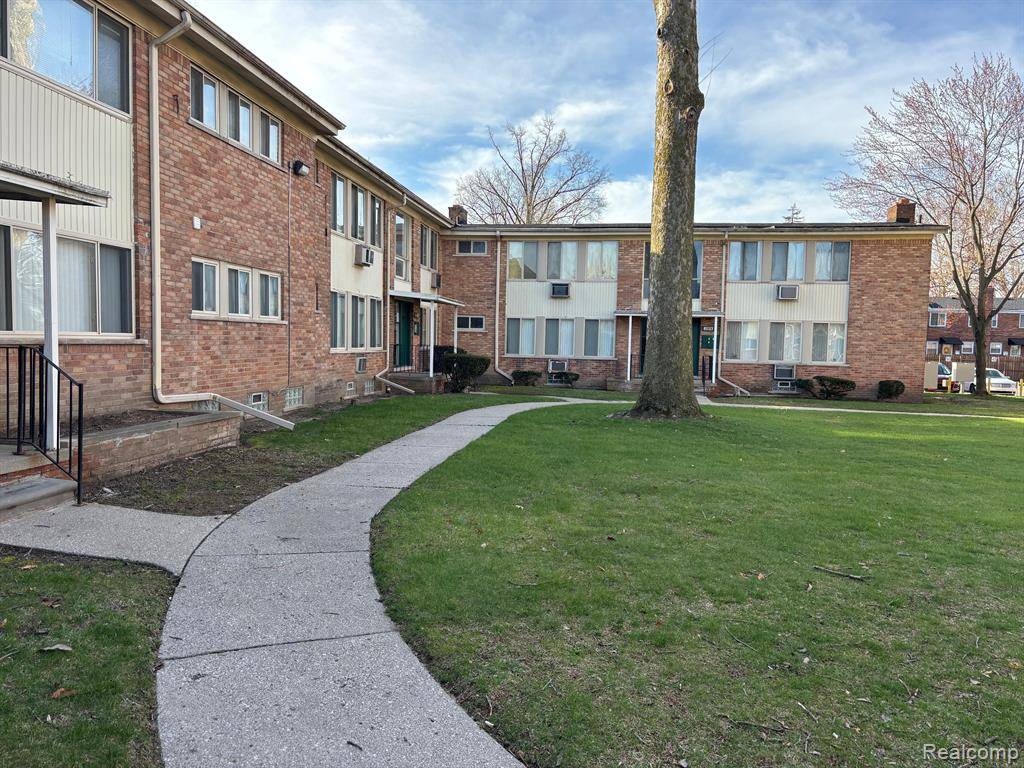Detroit, MI 48219,17278 BENTLER Street 6