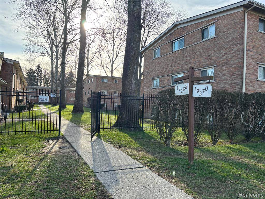 Detroit, MI 48219,17278 BENTLER Street 6