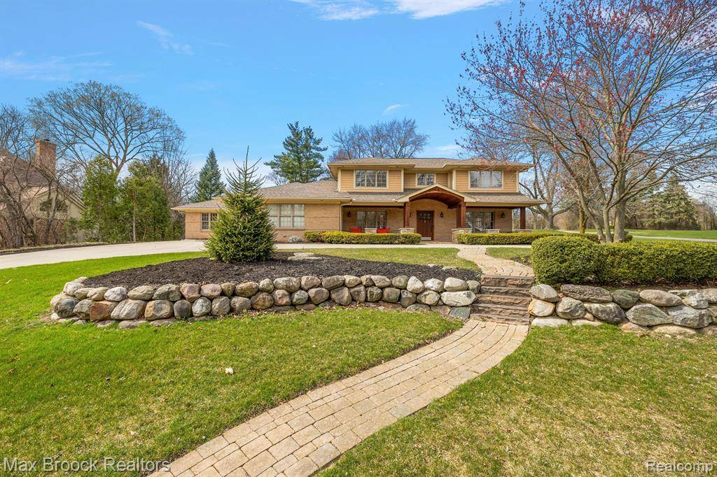 Bloomfield Twp, MI 48302,100 Devon Road