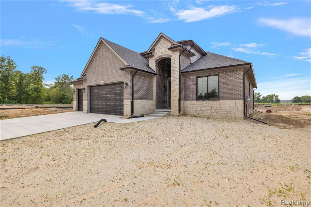 Macomb Twp, MI 48042,24091 TULLYMORE Drive