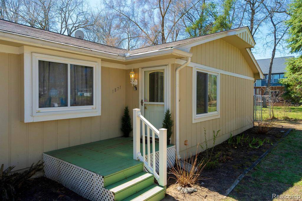 Commerce Twp, MI 48382,1871 GLENGARY Road