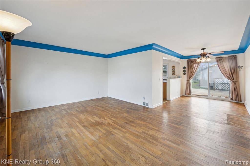 Fowlerville Vlg, MI 48836,204 N BENJAMIN Street