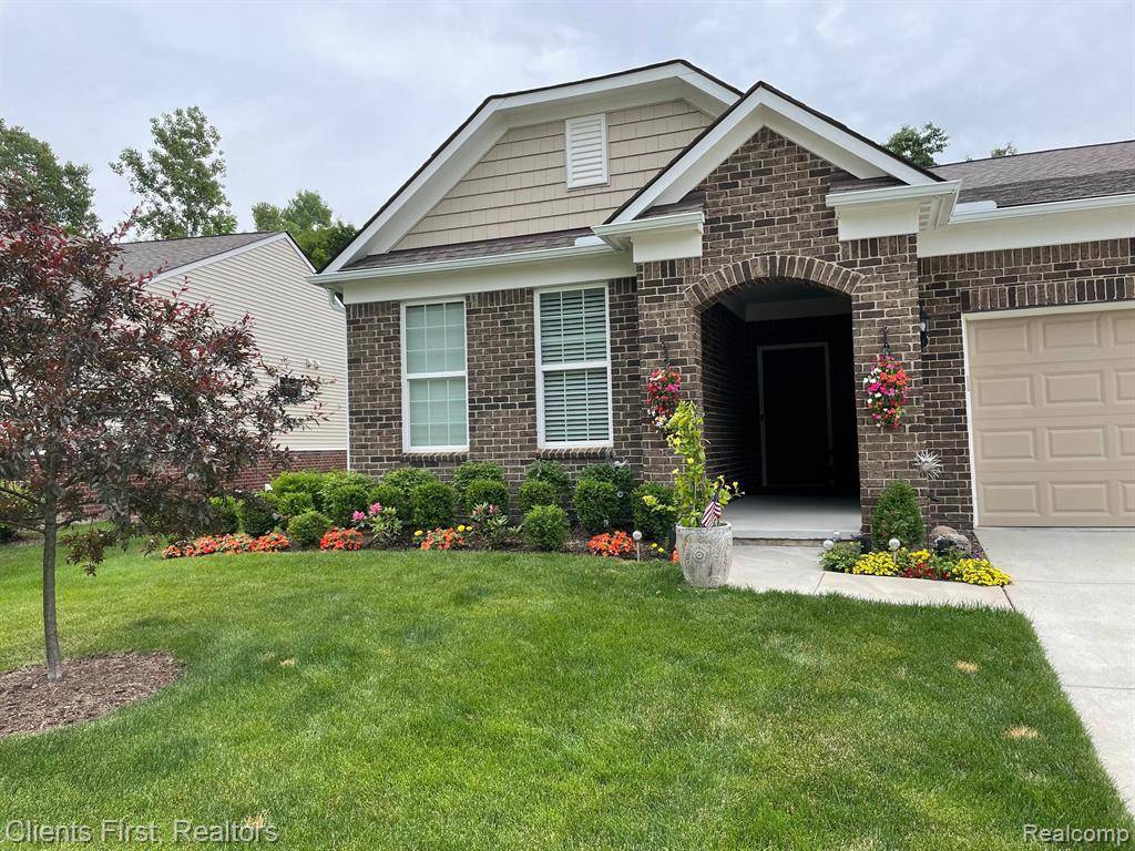 Canton Twp, MI 48188,49765  Mapleton