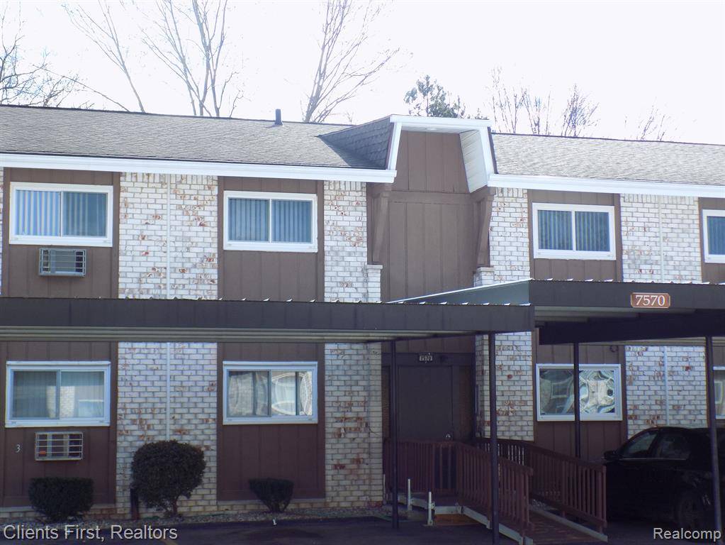 Westland, MI 48185,7570 WOODVIEW Street 4