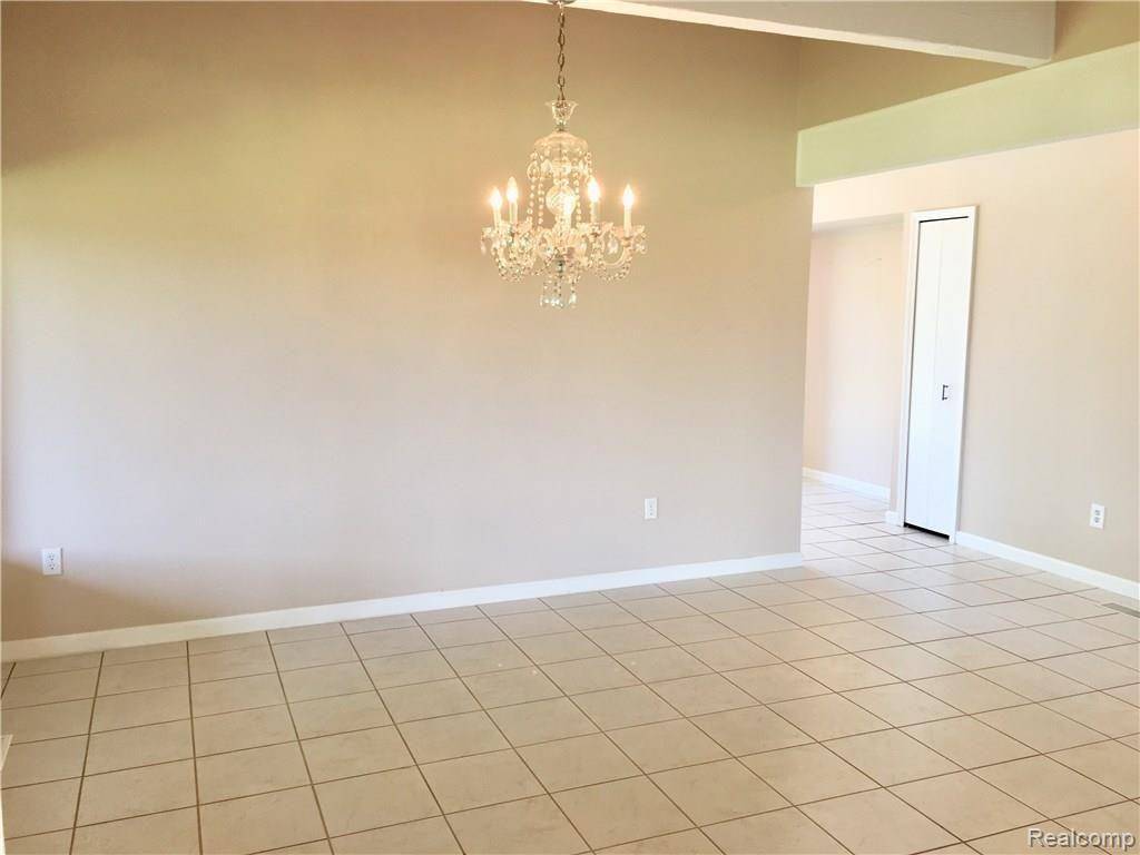 Bloomfield Twp, MI 48302,1829 GOLF RIDGE Drive
