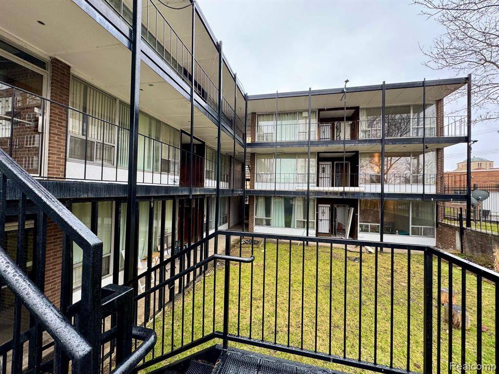 Detroit, MI 48203,303 COVINGTON Drive
