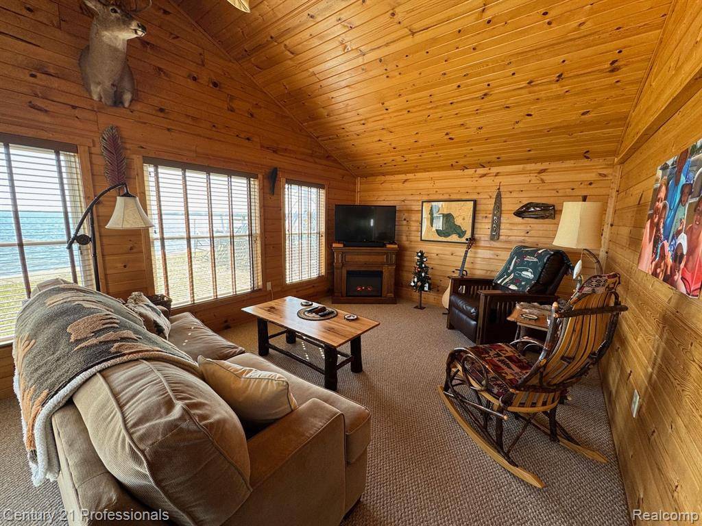 Roscommon Twp, MI 48629,6366 W HOUGHTON LAKE 4 Drive