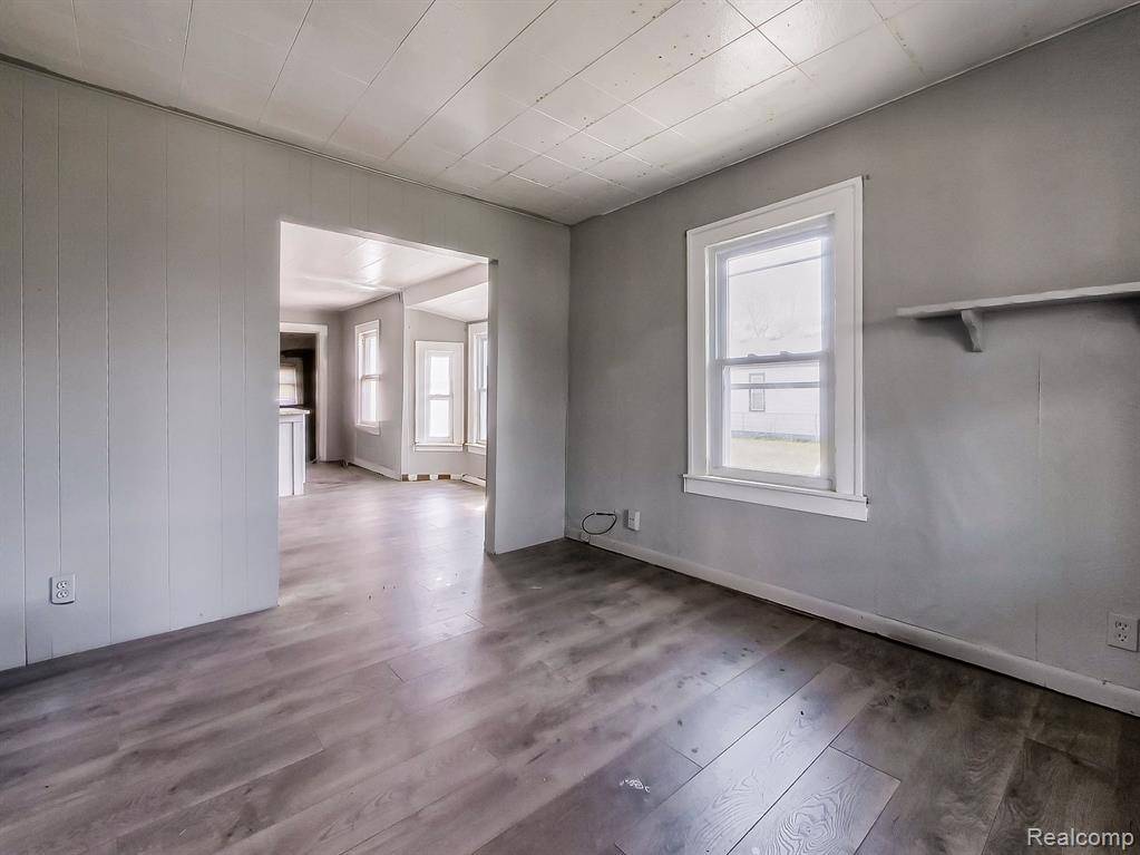 Warren, MI 48091,7035 STUDEBAKER Avenue