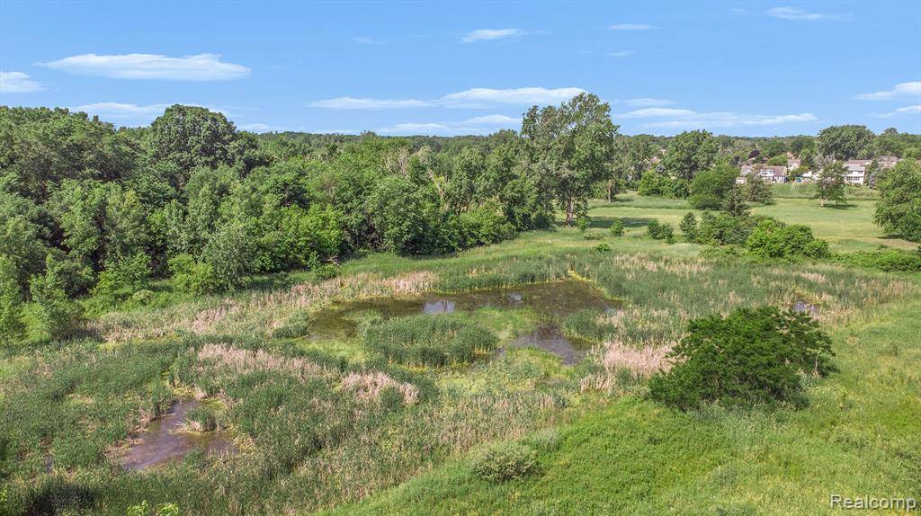 Grand Blanc Twp, MI 48439,7250 GLEN VIEW Lane