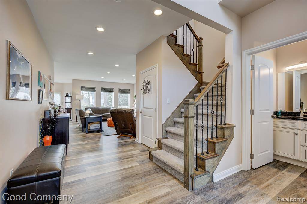 Ferndale, MI 48220,68 FAIRWOOD Street