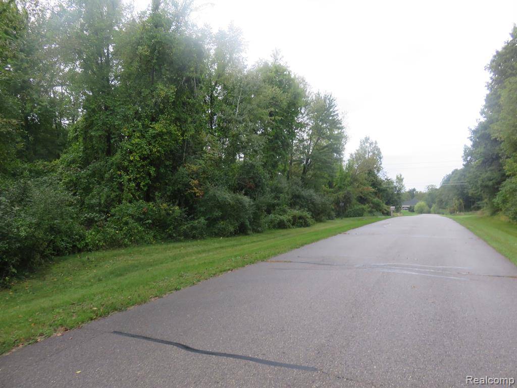 Leonard Vlg, MI 48367,830 GARLAND Lane