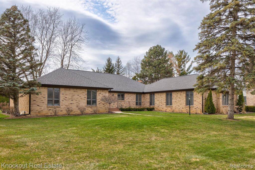 Grand Blanc Twp, MI 48439,9350 OAKMONT Drive
