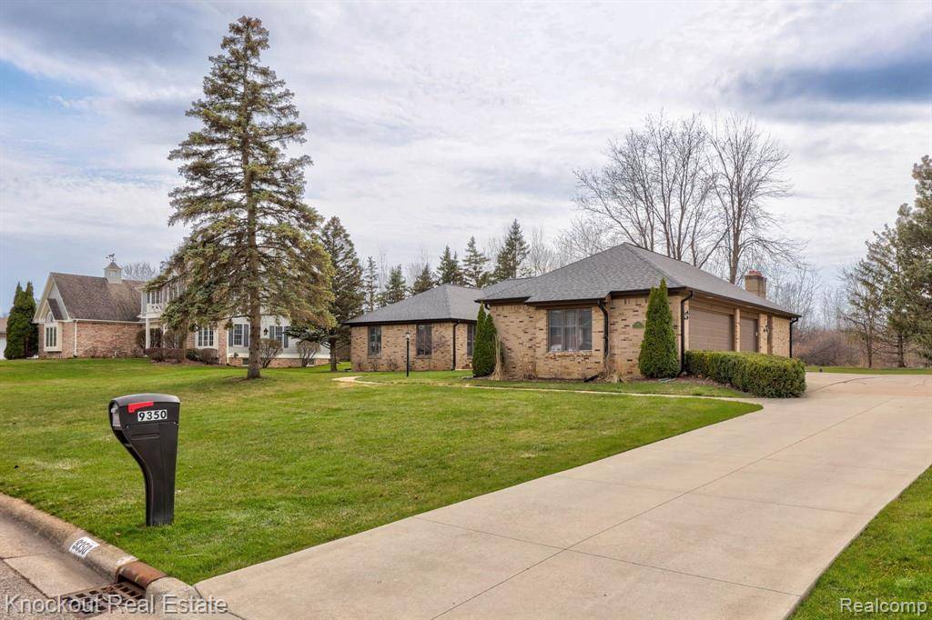 Grand Blanc Twp, MI 48439,9350 OAKMONT Drive