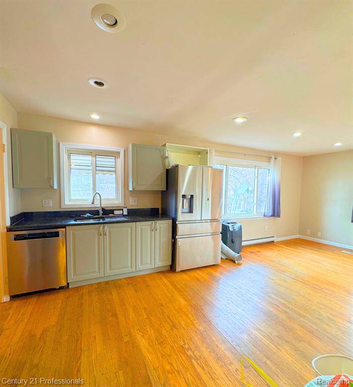Oak Park, MI 48237,14070 Nadine  Street