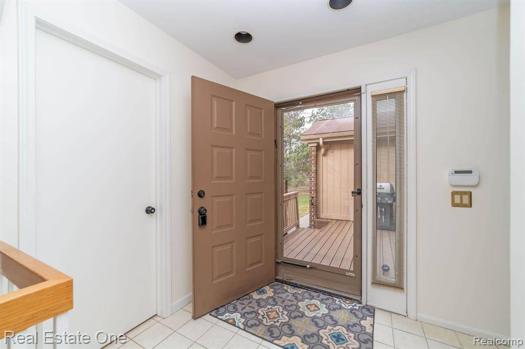 West Bloomfield Twp, MI 48322,6250 POTOMAC Circle