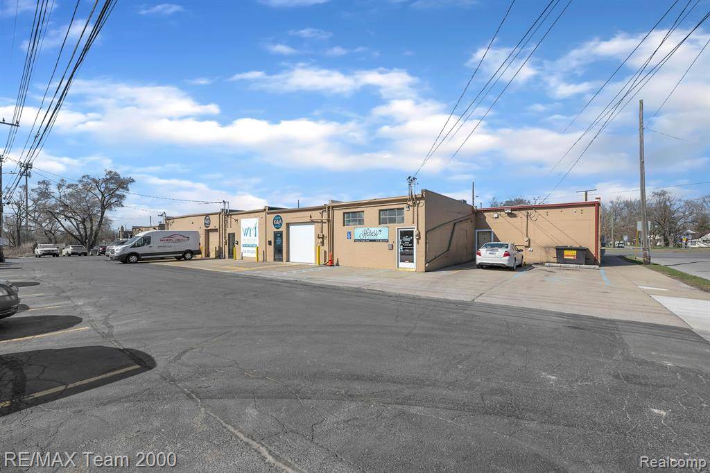 Dearborn Heights, MI 48125,5309 S TELEGRAPH Road K&A Hand Wash