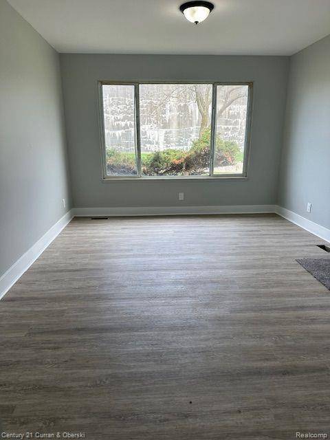 Lincoln Park, MI 48146,1109 MONTIE Road