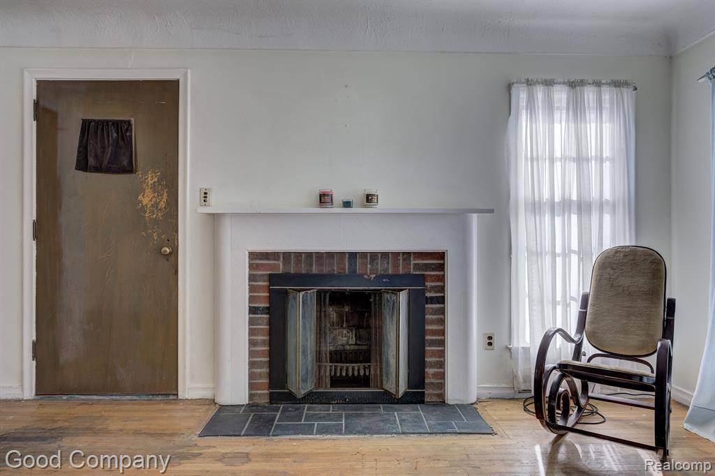 Hazel Park, MI 48030,438 W MOREHOUSE Avenue