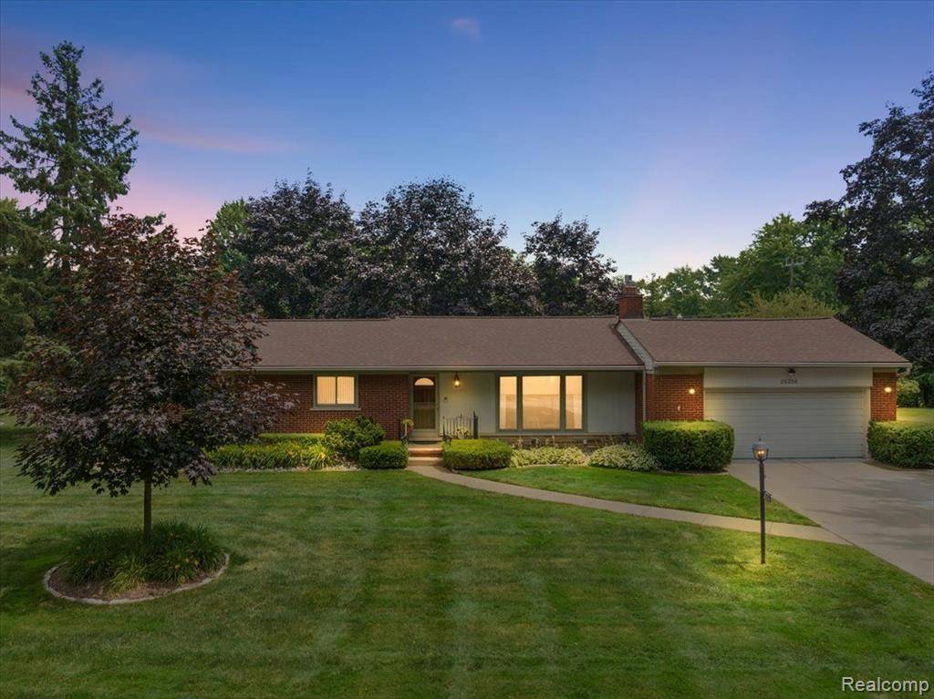 Farmington Hills, MI 48334,28356 KIRKSIDE Lane