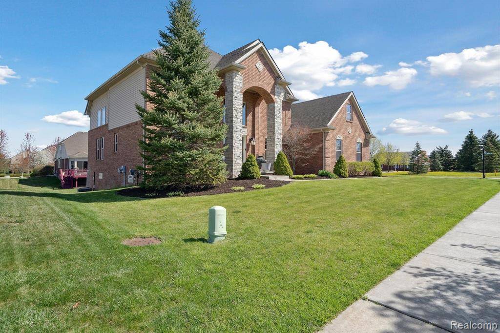 Lyon Twp, MI 48178,54210 BIRCHWOOD Drive